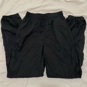Aritzia TNA Pants